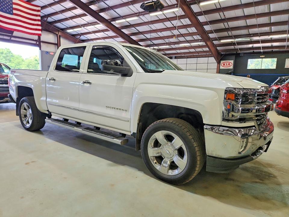Photo 4 from auction – 2017 CHEVROLET SILVERADO with VIN 3GCUKSECXHG178029