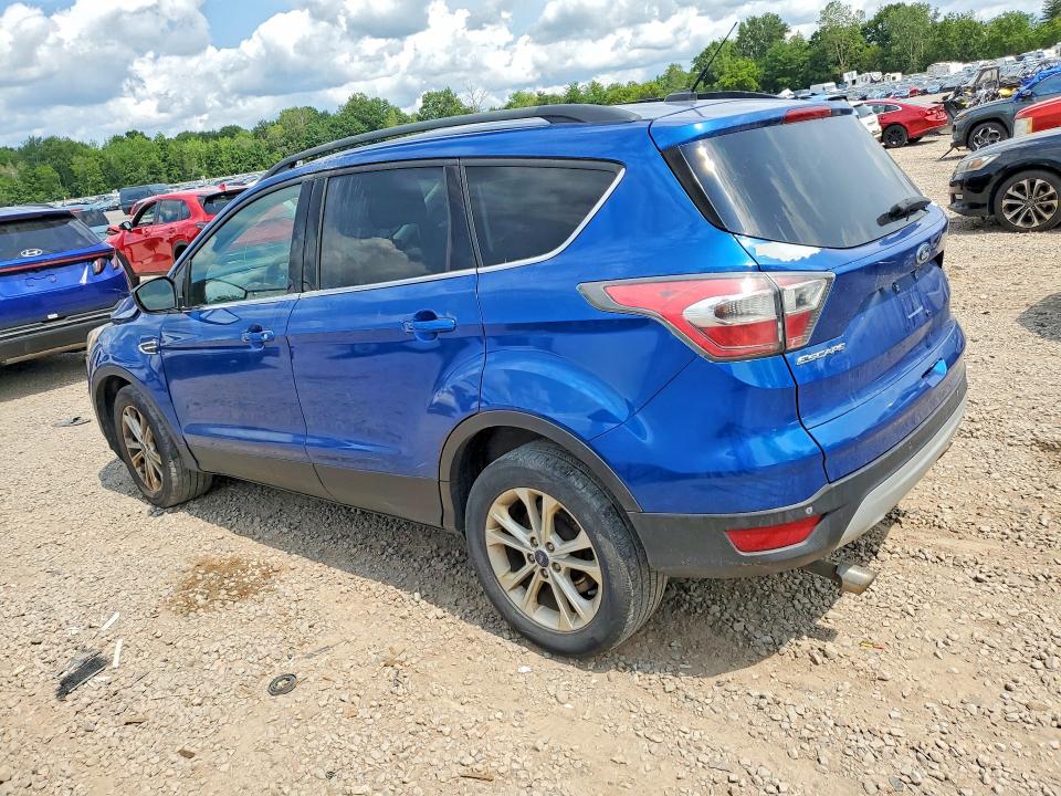 Photo 2 from auction – 2017 FORD ESCAPE with VIN 1FMCU9GD9HUA07737