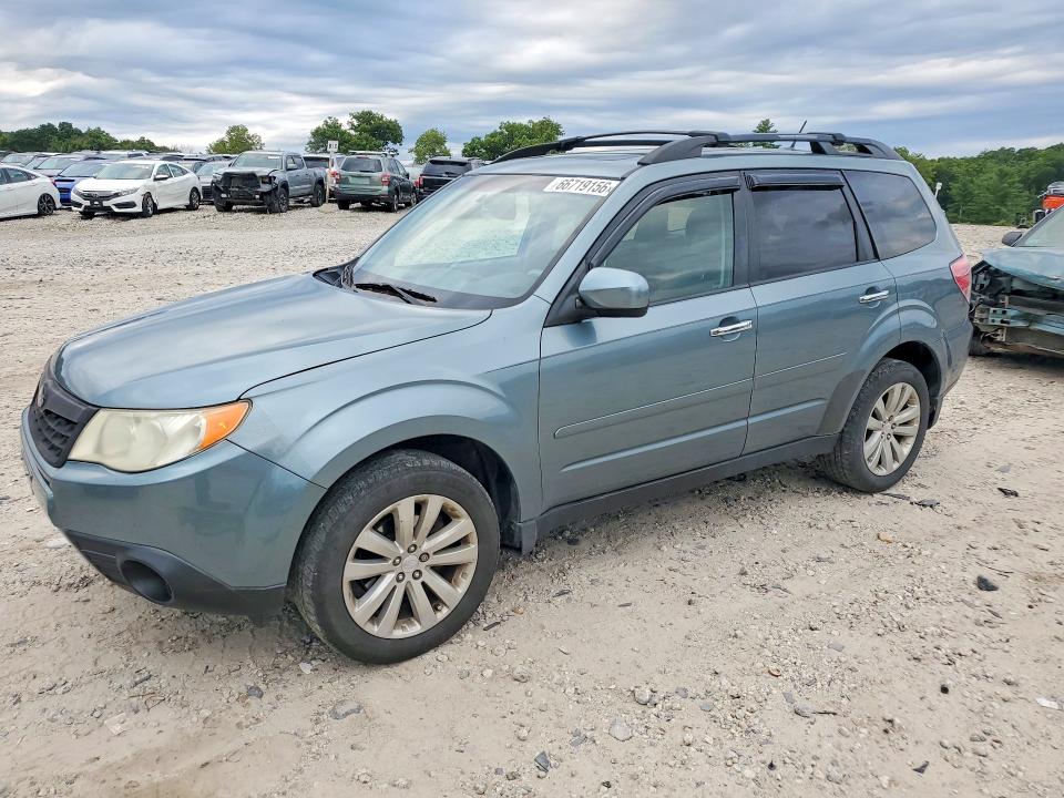 SUBARU FORESTER 2011 with VIN JF2SHADC0BH774251 - Photo from auction
