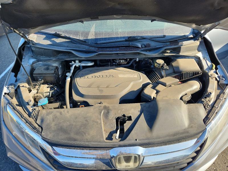 Photo 12 from auction – 2019 HONDA ODYSSEY with VIN 5FNRL6H5XKB095916