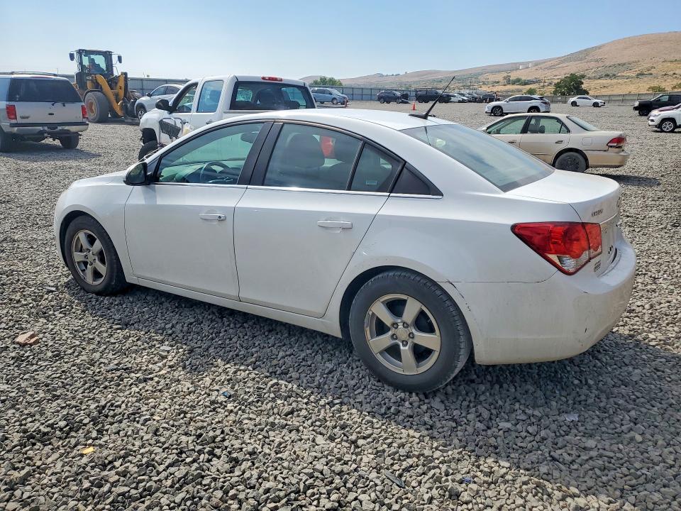 Photo 2 from auction – 2014 CHEVROLET CRUZE with VIN 1G1PC5SB2E7112419
