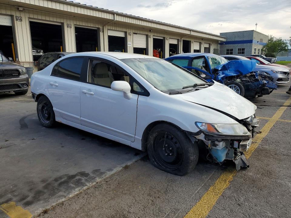 Photo 4 from auction – 2010 HONDA CIVIC with VIN 19XFA1F56AE063094