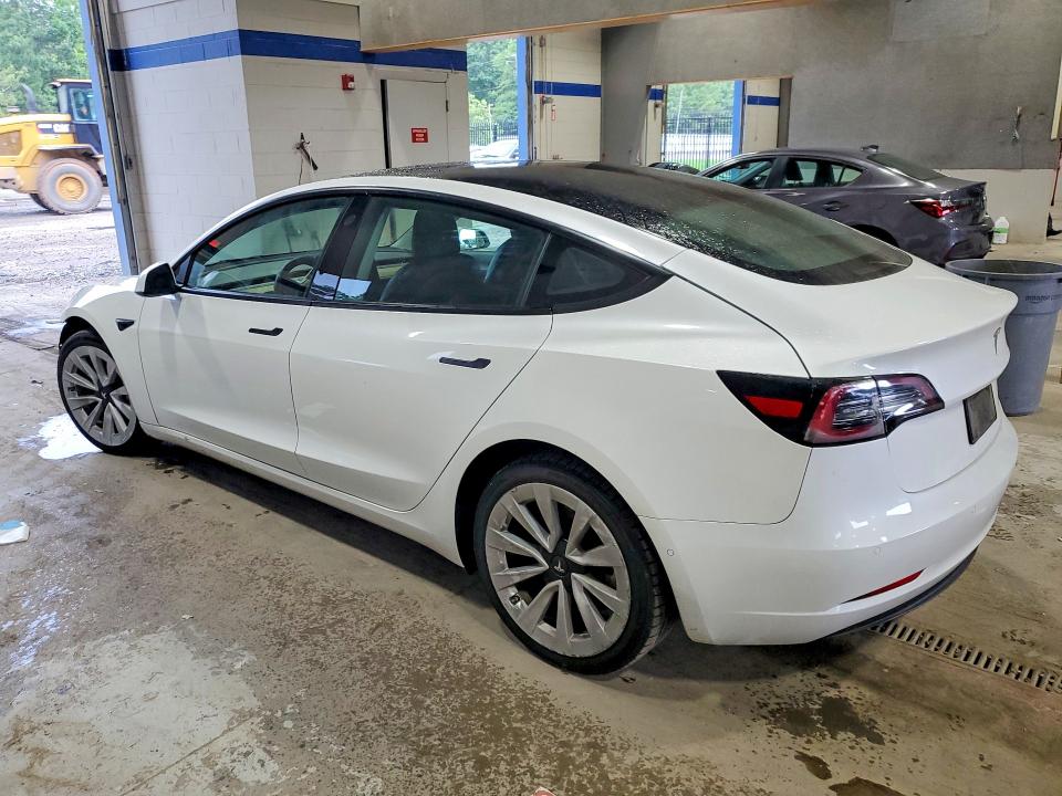 Photo 2 from auction – 2022 TESLA MODEL 3 with VIN 5YJ3E1EA2NF369568