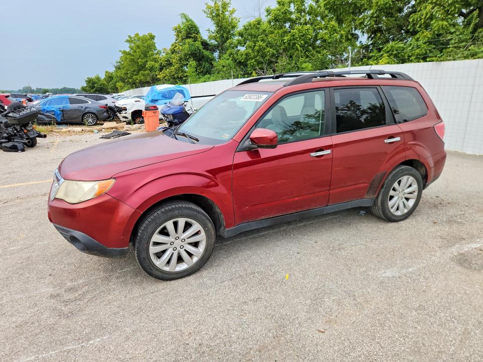 SUBARU FORESTER 2011 with VIN JF2SHADC6BH737799 - Photo from auction