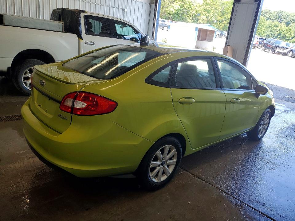 Photo 3 from auction – 2012 FORD FIESTA with VIN 3FADP4BJ8CM194455