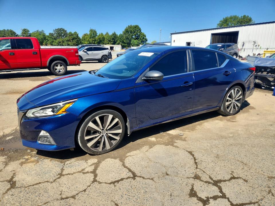 NISSAN ALTIMA 2020 with VIN 1N4BL4CV1LC177941 - Photo from auction
