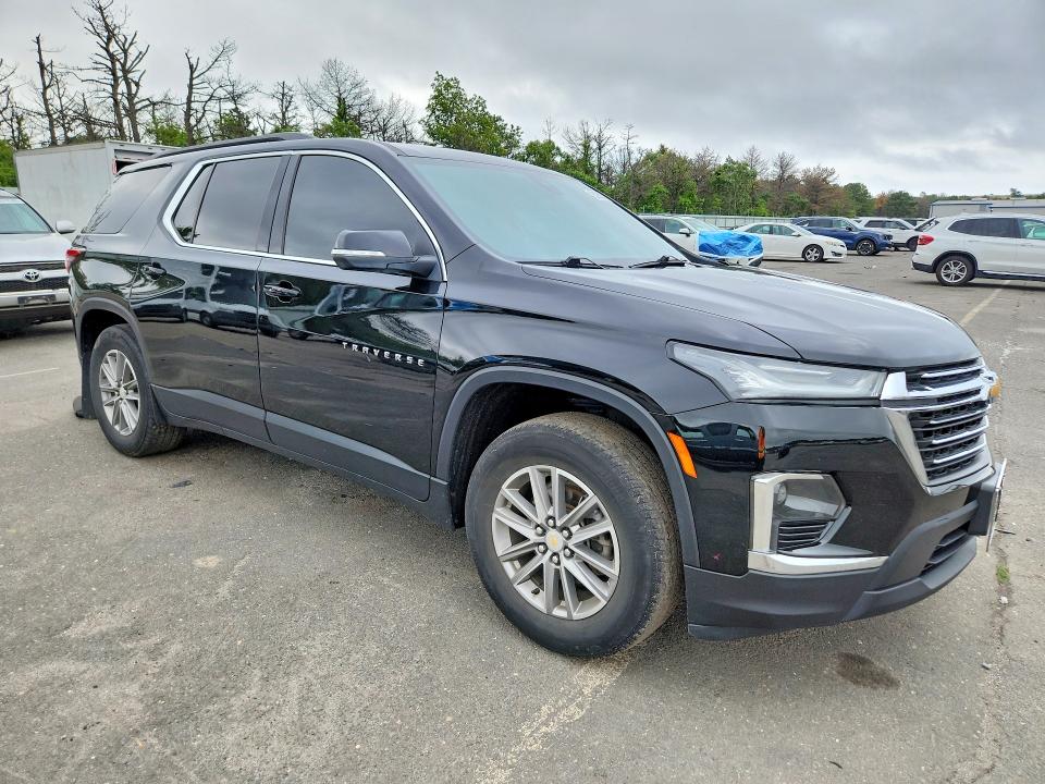 Photo 4 from auction – 2023 CHEVROLET TRAVERSE with VIN 1GNEVGKW7PJ329615