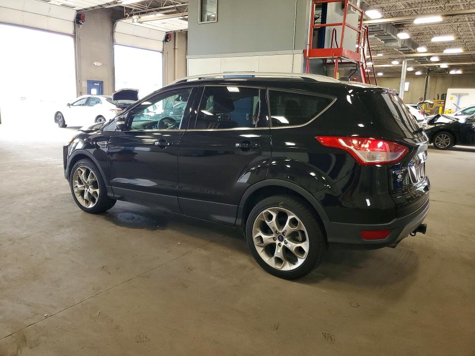 Photo 2 from auction – 2016 FORD ESCAPE with VIN 1FMCU9J95GUC11681