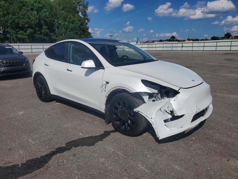 Photo 4 from auction – 2021 TESLA MODEL Y with VIN 5YJYGDEE7MF299133
