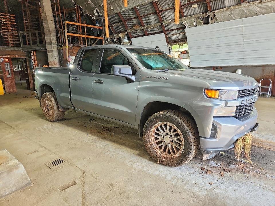 Photo 4 from auction – 2020 CHEVROLET SILVERADO with VIN 1GCRYBEH5LZ332235