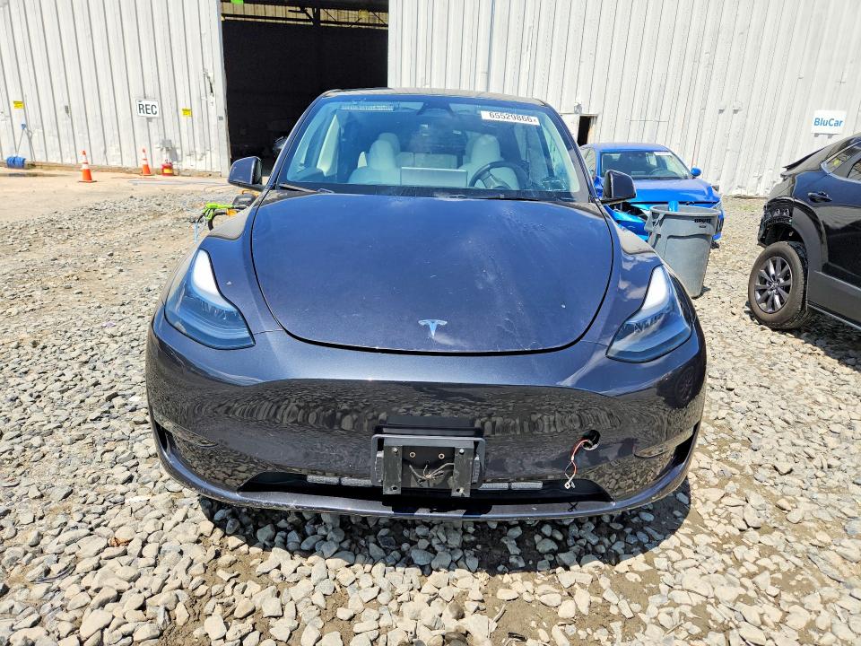 Снимка 5 от търг – 2024 TESLA MODEL Y с VIN 7SAYGDEE3RF150972