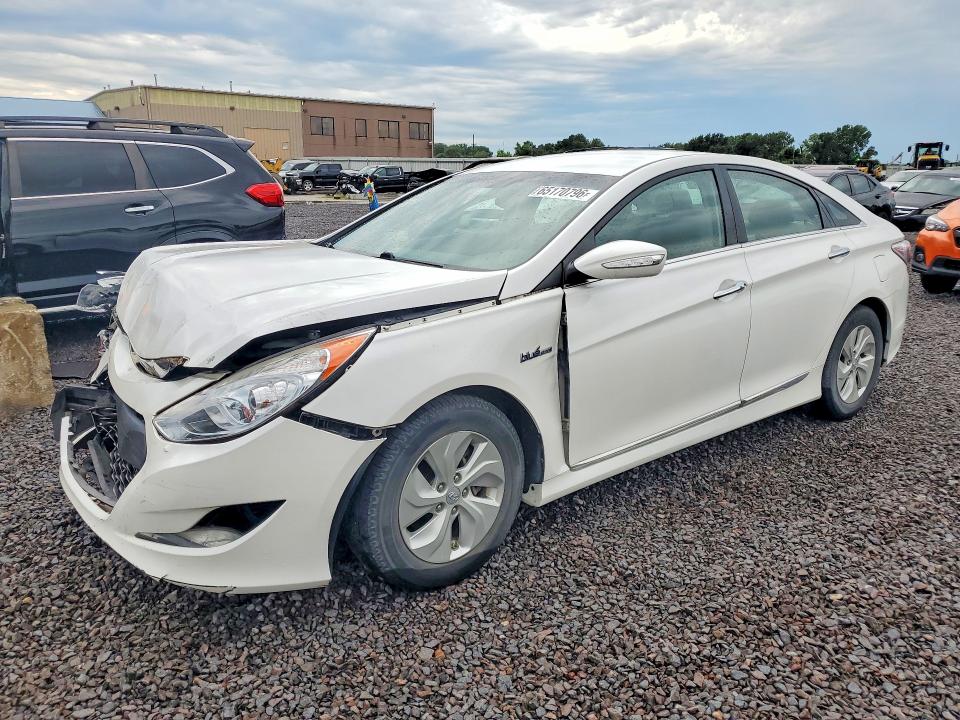 HYUNDAI SONATA 2014 with VIN KMHEC4A44EA110049 - Photo from auction