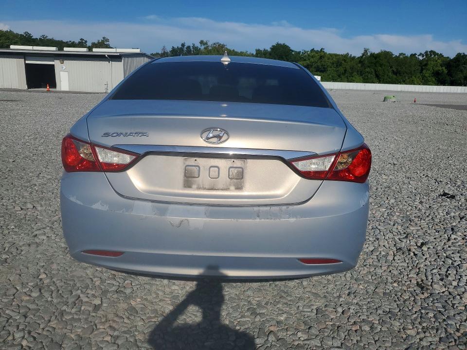 Photo 6 from auction – 2011 HYUNDAI SONATA with VIN 5NPEB4AC6BH299886