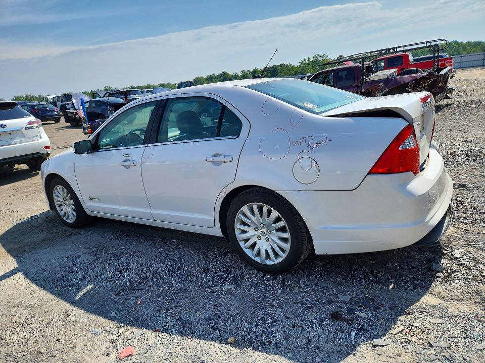 Photo 2 from auction – 2011 FORD FUSION with VIN 3FADP0L38BR171381