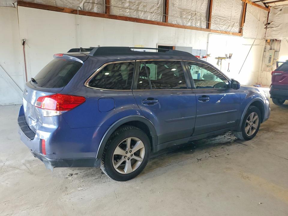 Photo 3 from auction – 2014 SUBARU OUTBACK with VIN 4S4BRBMC7E3326331