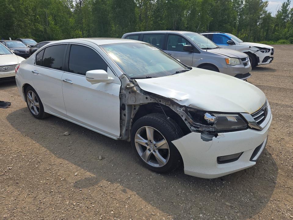 Photo 4 from auction – 2015 HONDA ACCORD with VIN 1HGCR2F87FA803131