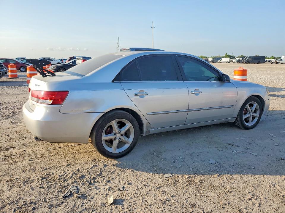 Photo 3 from auction – 2007 HYUNDAI SONATA with VIN 5NPEU46F67H206546