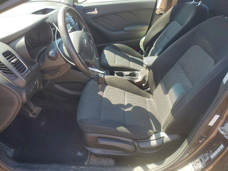 Фото 7 с аукциона – 2017 KIA FORTE с VIN 3KPFK4A7XHE150319