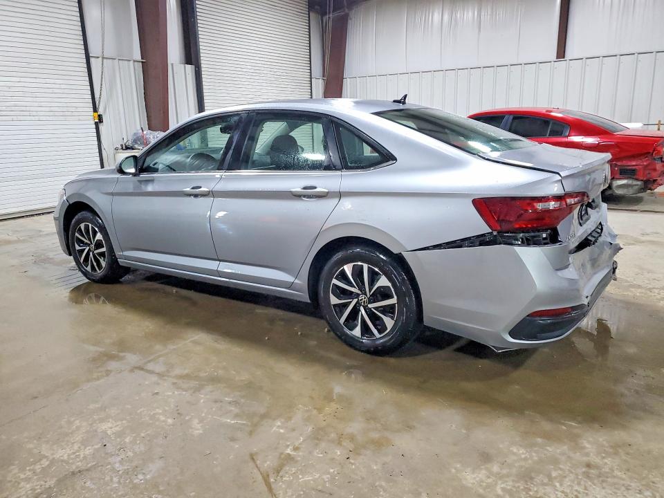 Photo 2 from auction – 2024 VOLKSWAGEN JETTA with VIN 3VW5M7BU5RM082415