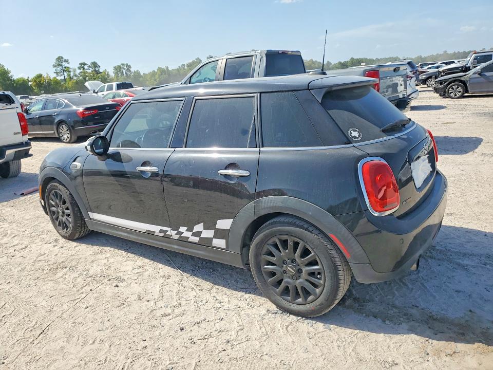 Photo 2 from auction – 2017 MINI COOPER with VIN WMWXU1C53H2E17306