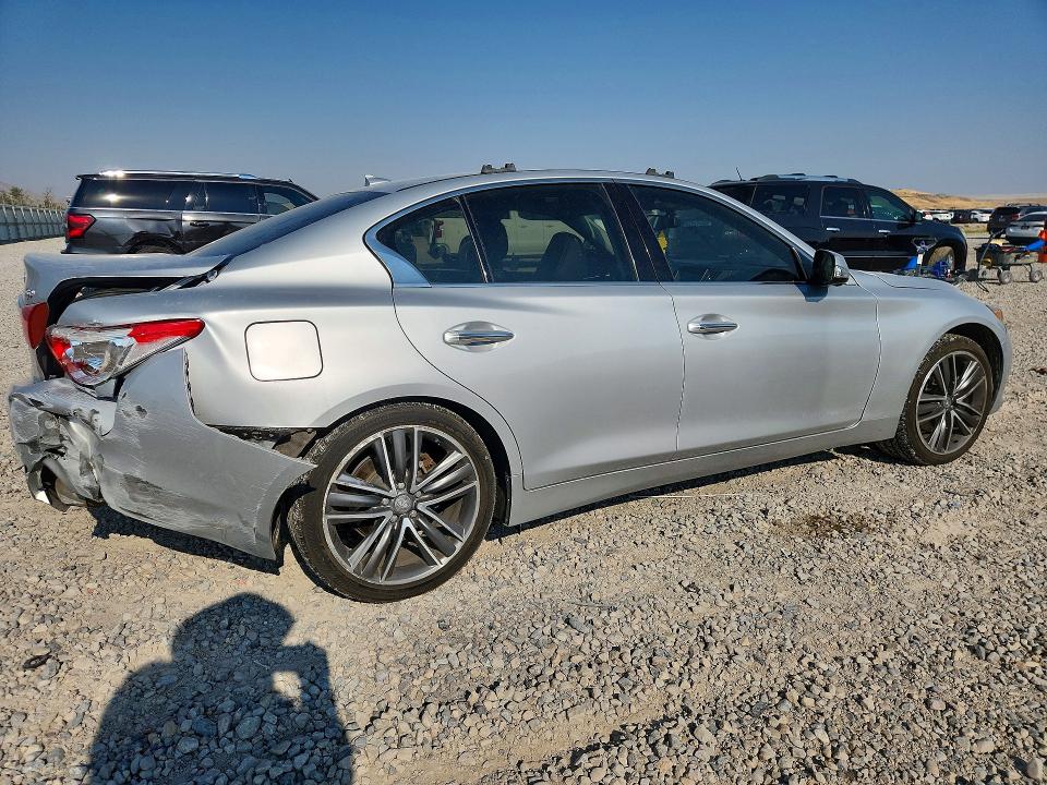 Photo 3 from auction – 2016 INFINITI Q50 with VIN JN1AV7AR2GM530102