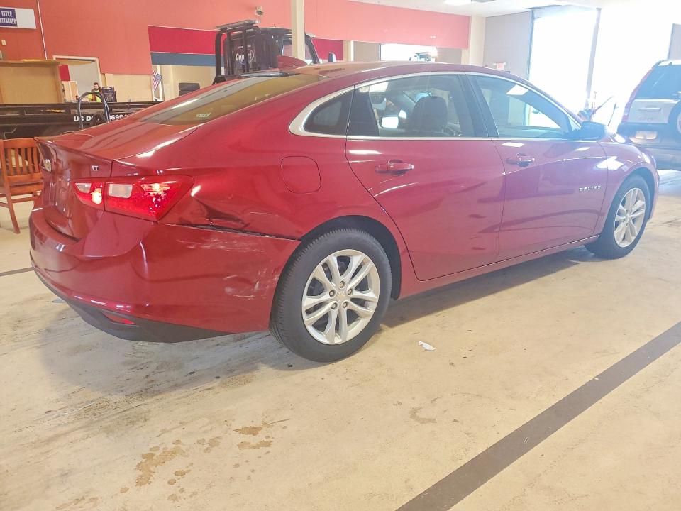 Photo 3 from auction – 2017 CHEVROLET MALIBU with VIN 1G1ZE5ST1HF267257