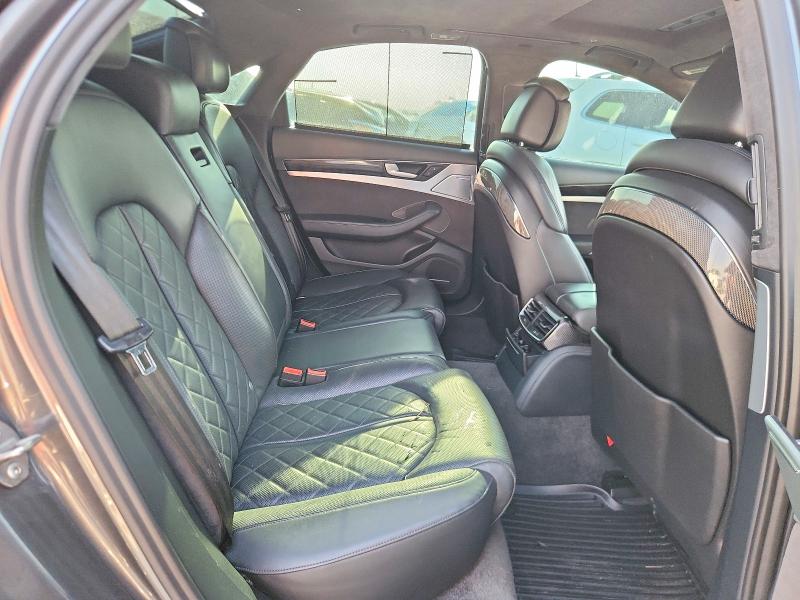 Zdjęcie 10 z aukcji – 2016 AUDI S8 z VIN WAUJSAFD9GN006808