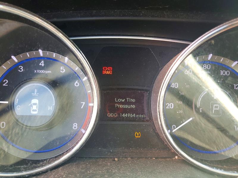 Photo 9 from auction – 2011 HYUNDAI SONATA with VIN 5NPEC4AC1BH059822