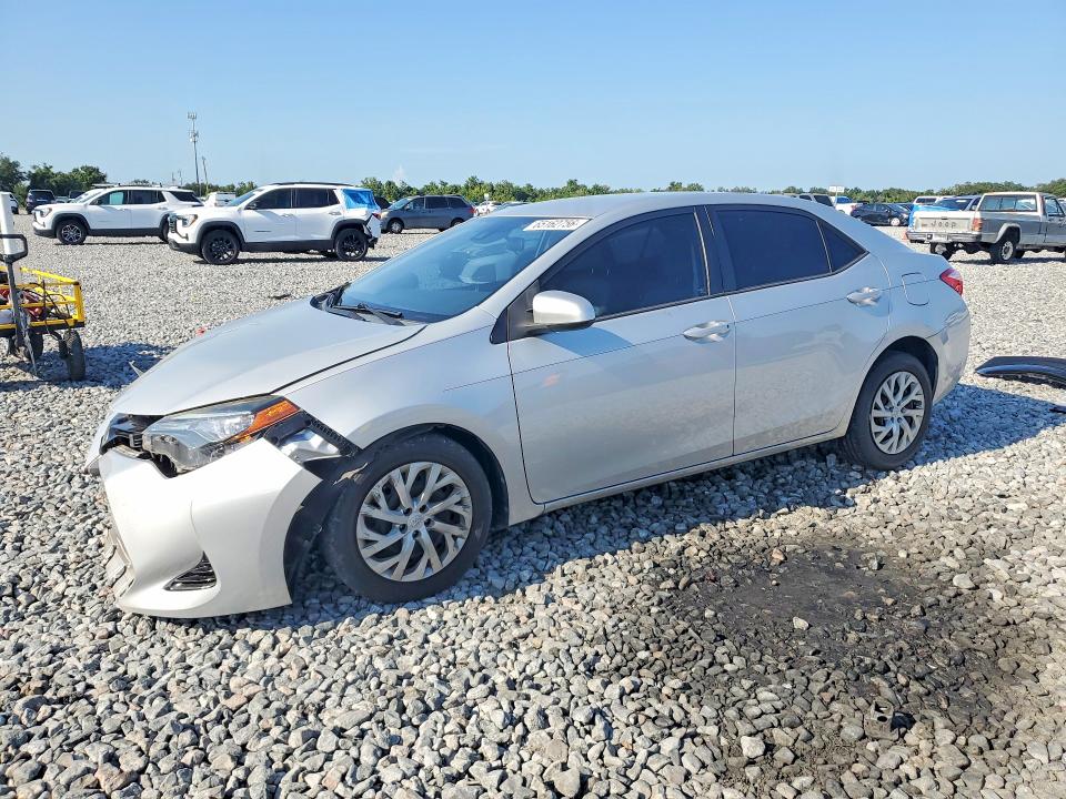 TOYOTA COROLLA 2017 with VIN 2T1BURHE8HC832687 - Photo from auction