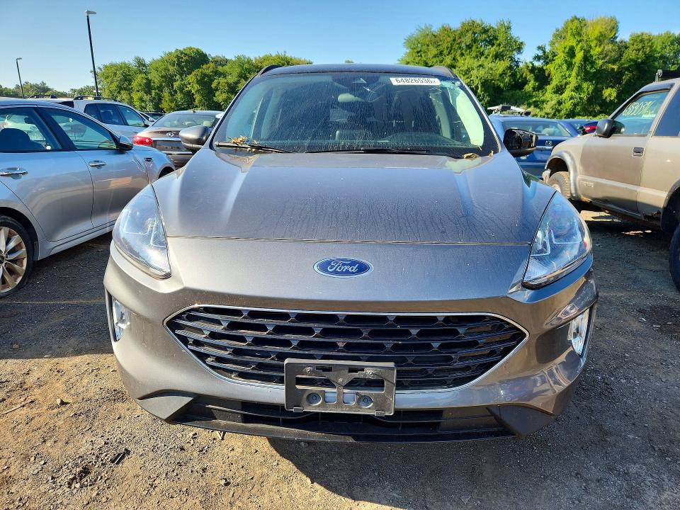 Photo 5 from auction – 2022 FORD ESCAPE with VIN 1FMCU9H62NUB04855