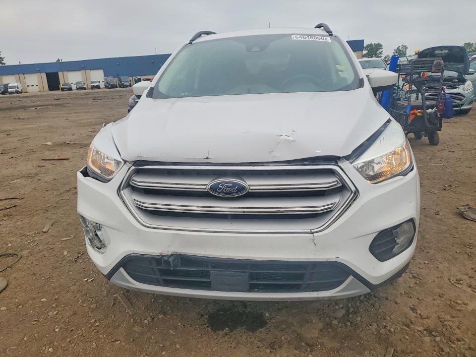 Photo 5 from auction – 2018 FORD ESCAPE with VIN 1FMCU0GD7JUC57446