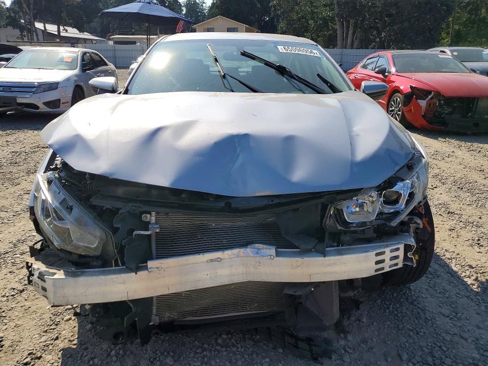 Photo 5 from auction – 2018 HONDA CIVIC with VIN 2HGFC2F53JH525231