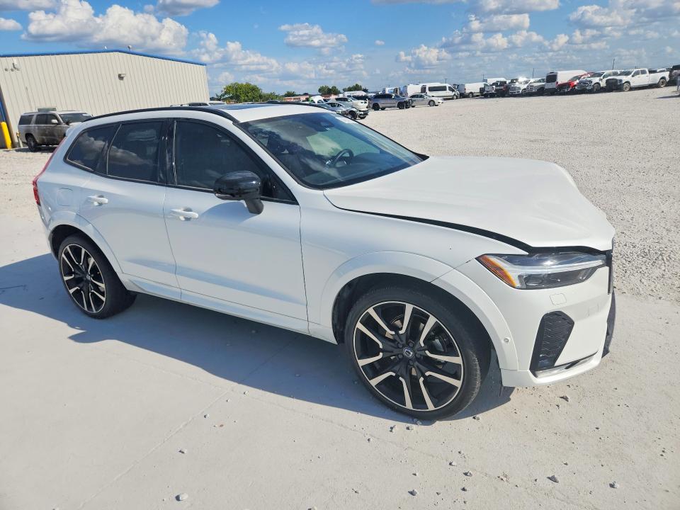 Photo 4 from auction – 2023 VOLVO XC60 with VIN YV4L12RX8P1341945
