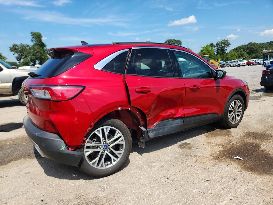 Photo 3 from auction – 2022 FORD ESCAPE with VIN 1FMCU0H68NUB60777