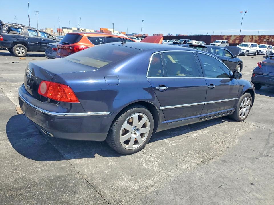 Photo 3 from auction – 2004 VOLKSWAGEN PHAETON with VIN WVWAF63D848010478