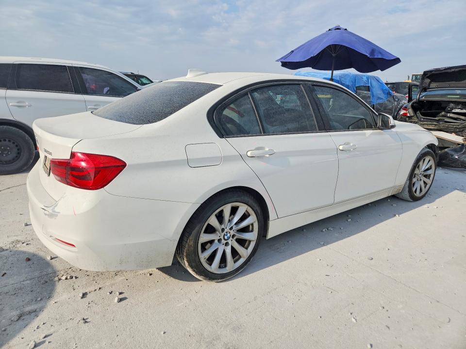 Photo 3 from auction – 2018 BMW 320 with VIN WBA8E1G5XJNU89956