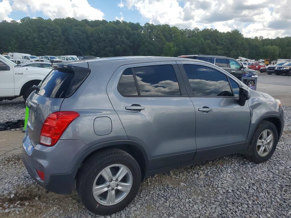 Photo 3 from auction – 2020 CHEVROLET TRAX with VIN 3GNCJKSB3LL221563