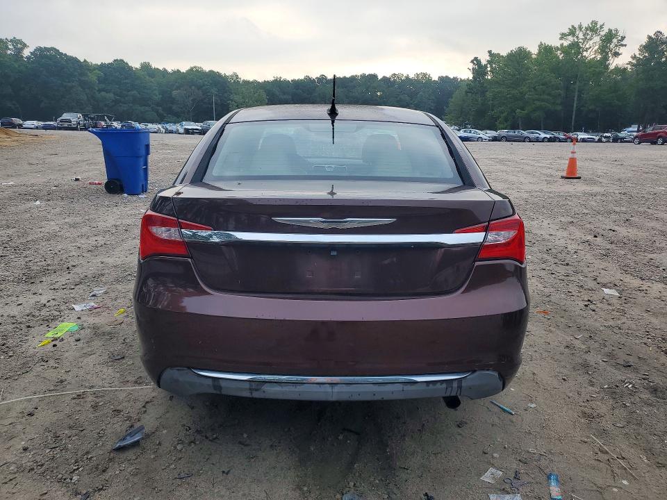 Photo 6 from auction – 2012 CHRYSLER 200 with VIN 1C3CCBCB6CN303843