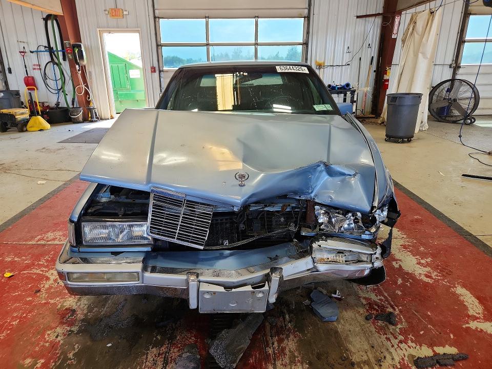 Foto 5 de la subasta – 1992 CADILLAC DEVILLE con VIN 1G6CD53B0N4315251