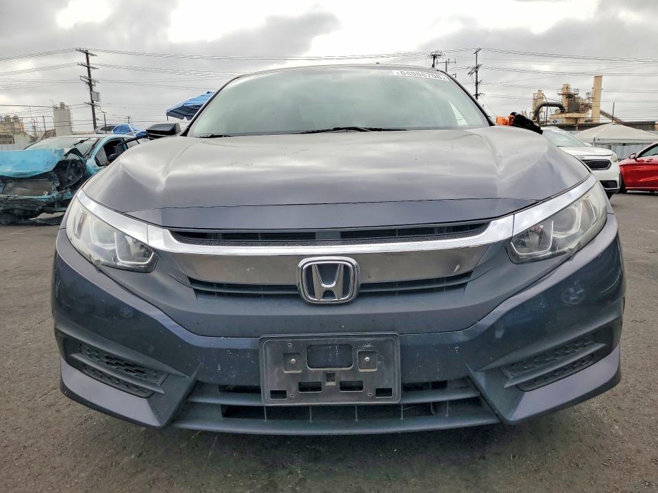 Photo 5 from auction – 2018 HONDA CIVIC with VIN 2HGFC2F58JH543367