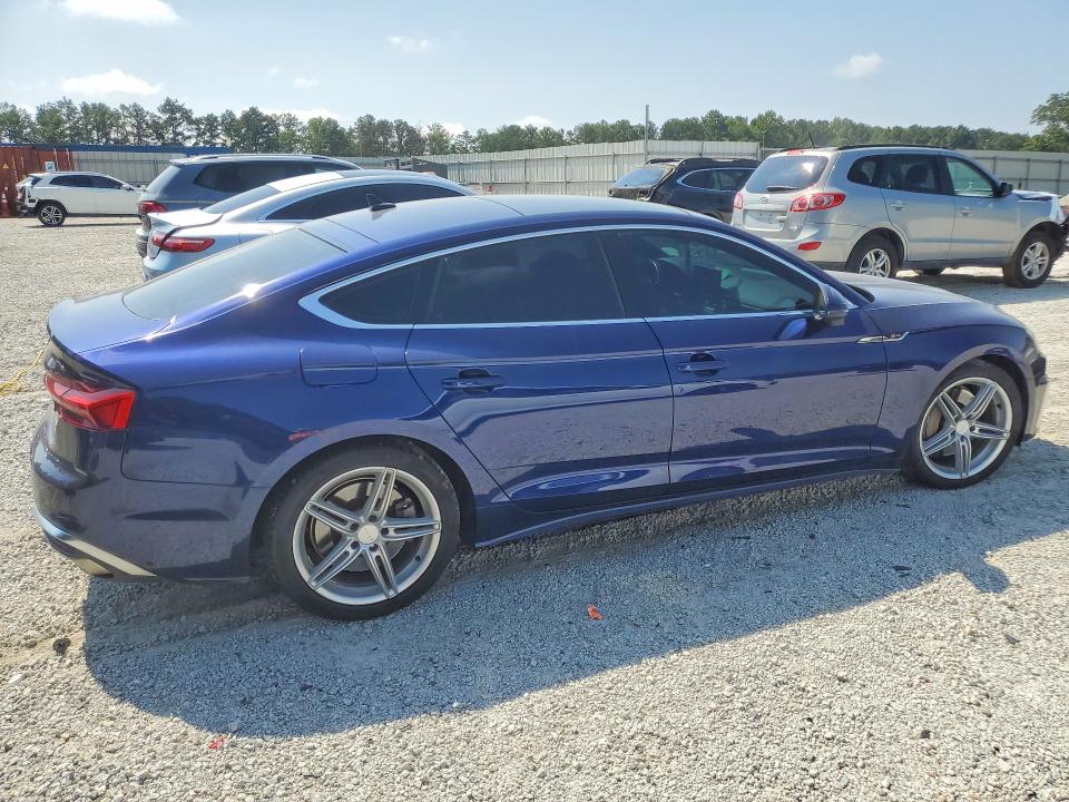 Photo 3 from auction – 2021 AUDI A5 with VIN WAUDACF55MA011642