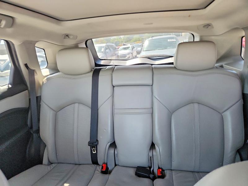 Photo 10 from auction – 2016 CADILLAC SRX with VIN 3GYFNEE39GS571933