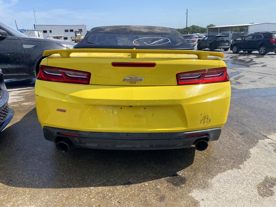 Photo 6 from auction – 2016 CHEVROLET CAMARO with VIN 1G1FF3D77G0163619