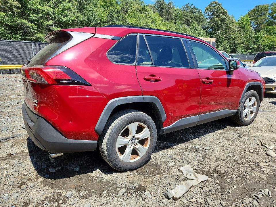 Photo 3 from auction – 2019 TOYOTA RAV4 with VIN JTMP1RFV1KJ008172