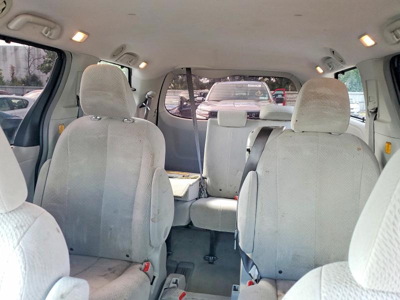 Photo 10 from auction – 2011 TOYOTA SIENNA with VIN 5TDKK3DC5BS162036