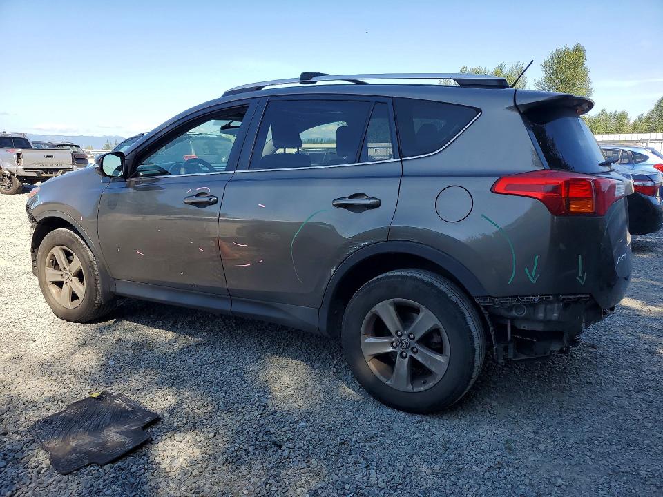 Photo 2 from auction – 2015 TOYOTA RAV4 with VIN JTMRFREV9FD170244