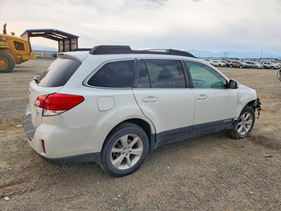 Photo 3 from auction – 2013 SUBARU OUTBACK with VIN 4S4BRBGC2D3293216