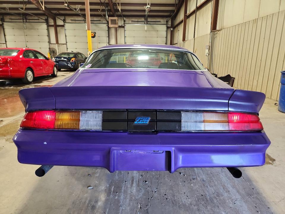 Photo 6 from auction – 1981 CHEVROLET CAMARO with VIN 1G1AS87KXBL145741