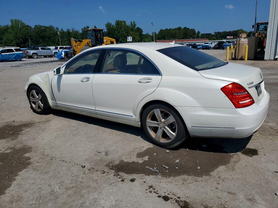 Снимка 2 от търг – 2010 MERCEDES-BENZ S с VIN WDDNG7BB1AA345872