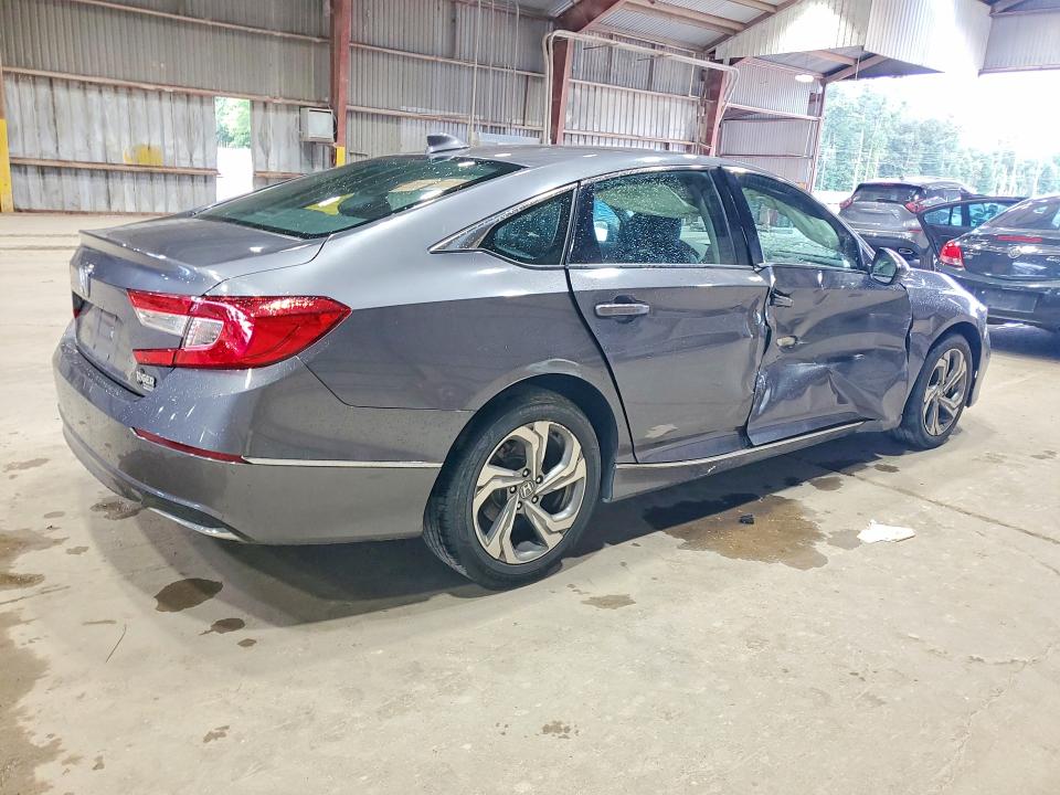 Photo 3 from auction – 2018 HONDA ACCORD with VIN 1HGCV1F57JA070602